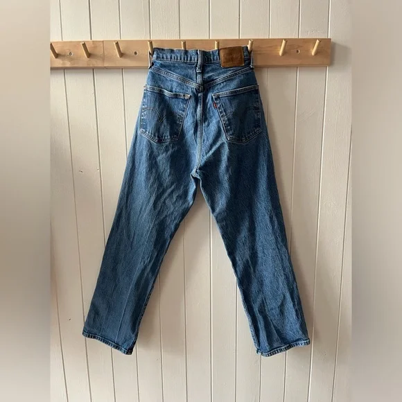 Levi’s ribcage jeans in size 27 cropped - Picture 2 of 4